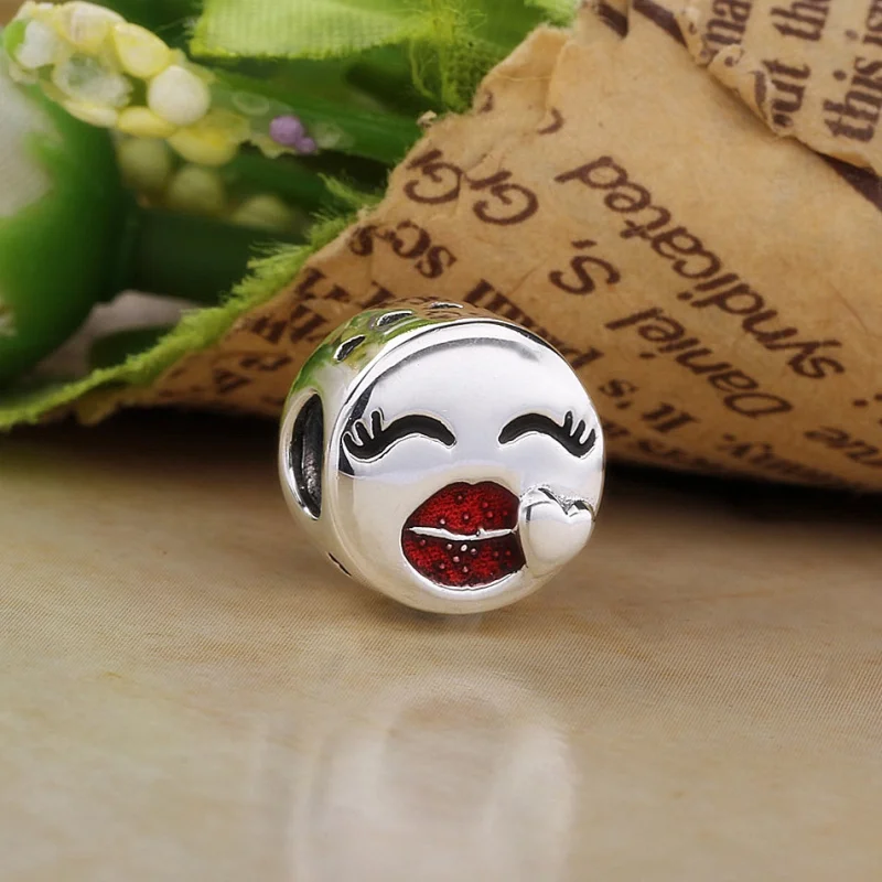 (Bild für) PANDORA Kiss Charm, Cerise Glitzer-Emaille - 796561EN152 - Ansicht 2