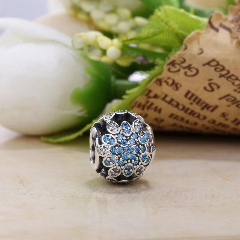 (Bild für) PANDORA Kristallisierter Schneeflocken-Charm - 791760NBLMX - Ansicht 3