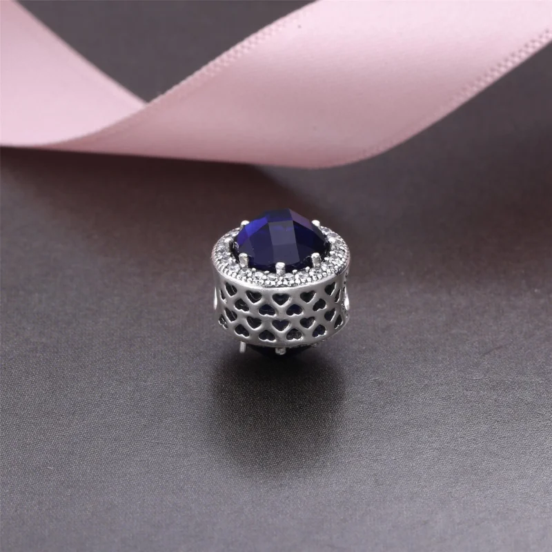 (Bild für) PANDORA Mitternachtsblauer strahlender Herz-Charm - 791725NMB - Ansicht 3