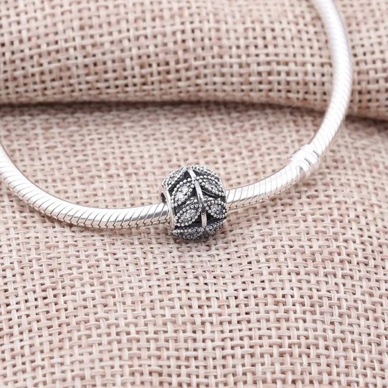 (Bild für) PANDORA Sparkling Leaves Openwork Charm - 791380CZ - Ansicht 2