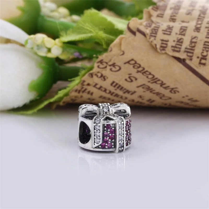 (Bild für) Schimmernder Geschenkanhänger von PANDORA, roter, klarer CZ - 792006CZR - Ansicht 4