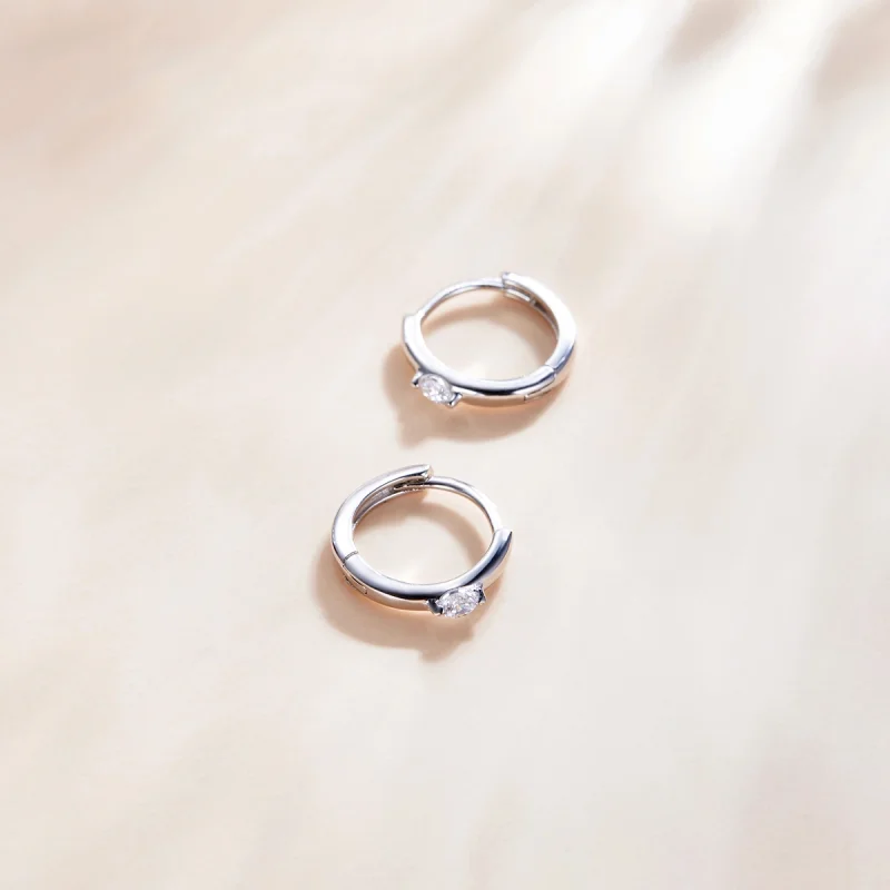 (Bild für) Silberne, glänzende Diamant-Creolen im Pandora-Stil - SCE1050-A - Ansicht 4