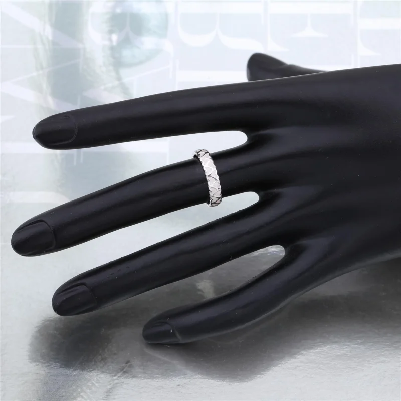 (Bild für) PANDORA Ring „Abundance of Love“, silberne Emaille - 190975EN23 - Ansicht 4