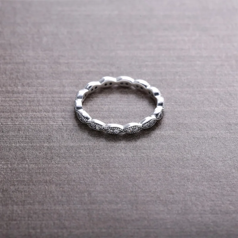 (Bild für) PANDORA Ring aus schimmernden Blättern - 190923CZ - Ansicht 3