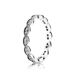 (Bild für) PANDORA Ring aus schimmernden Blättern - 190923CZ