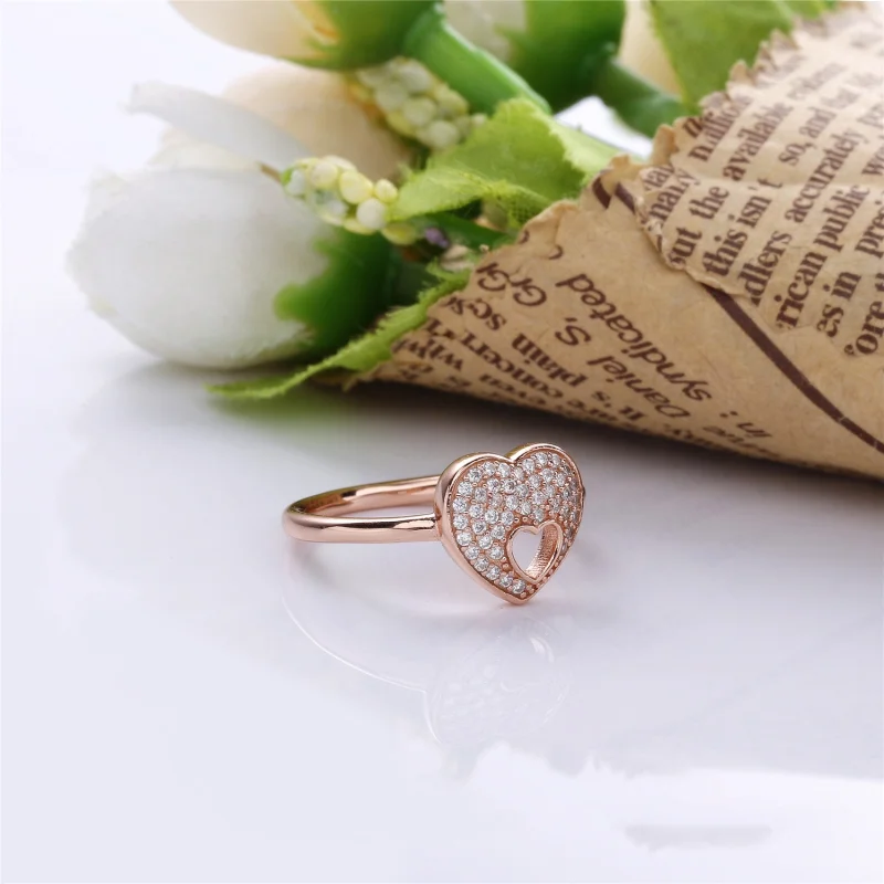 (Bild für) PANDORA Rose™ Ring mit schimmerndem Puzzle-Herzrahmen mit klarem CZ - 186550CZ - Ansicht 3