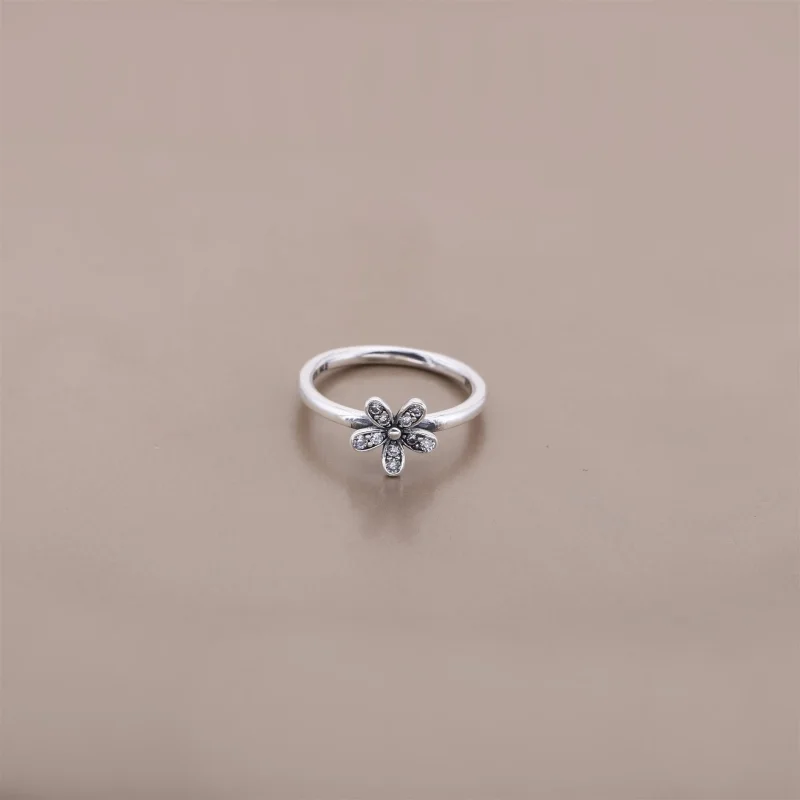 (Bild für) PANDORA Schillernder Gänseblümchen-Ring - 190932CZ - Ansicht 2