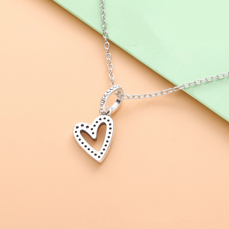 (Bild für) PANDORA Funkelnde Freehand-Herz-Anhänger-Halskette - 398688C01 - Ansicht 2