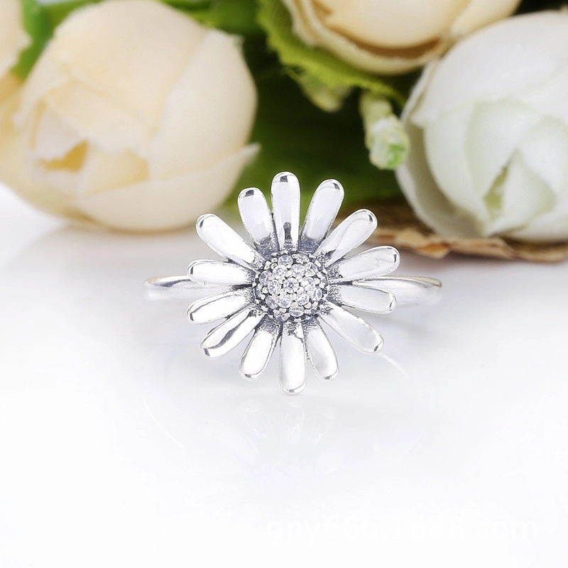 (Bild für) PANDORA Pavé-Gänseblümchen-Statement-Ring - 198817C01 - Ansicht 2