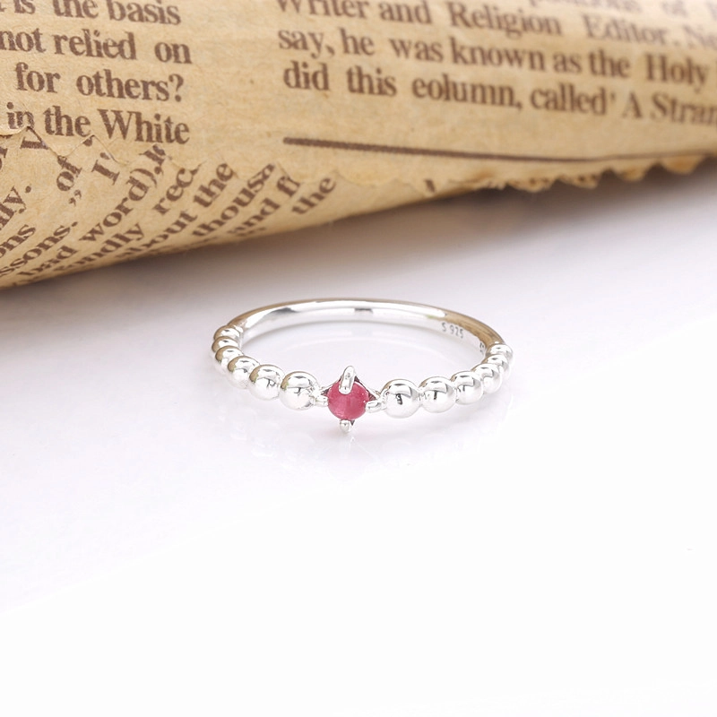 (Bild für) PANDORA Ring mit leuchtend roten Perlen - 198867C02 - Ansicht 4